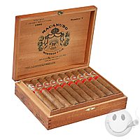 Macanudo Vintage 1988 Cabinet Selection Cigars