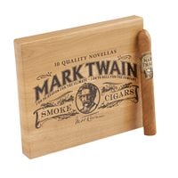 Mark Twain Novellas (Cigarillos) (4.2"x32) Pack of 10
